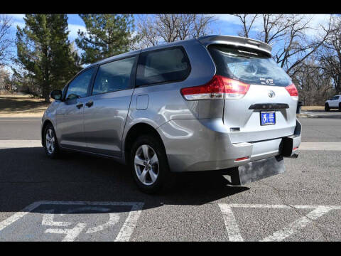 2011 Toyota Sienna Base 7-Passenger
