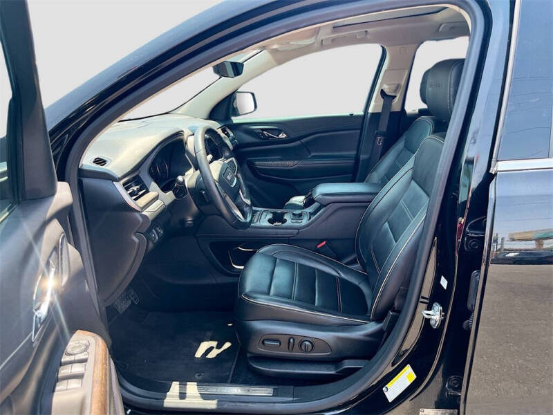 2020 GMC Acadia Denali