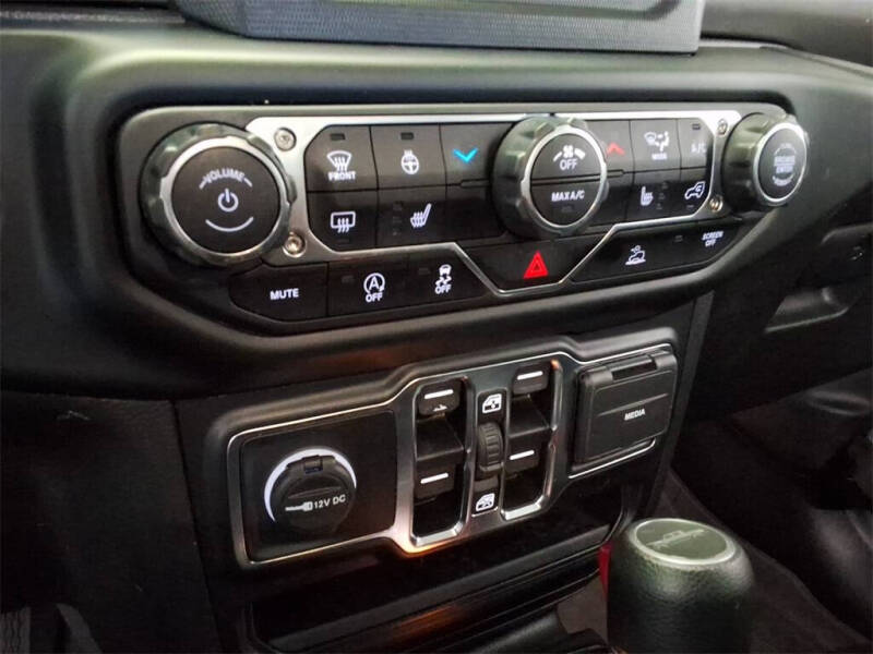 2022 Jeep Gladiator Sport