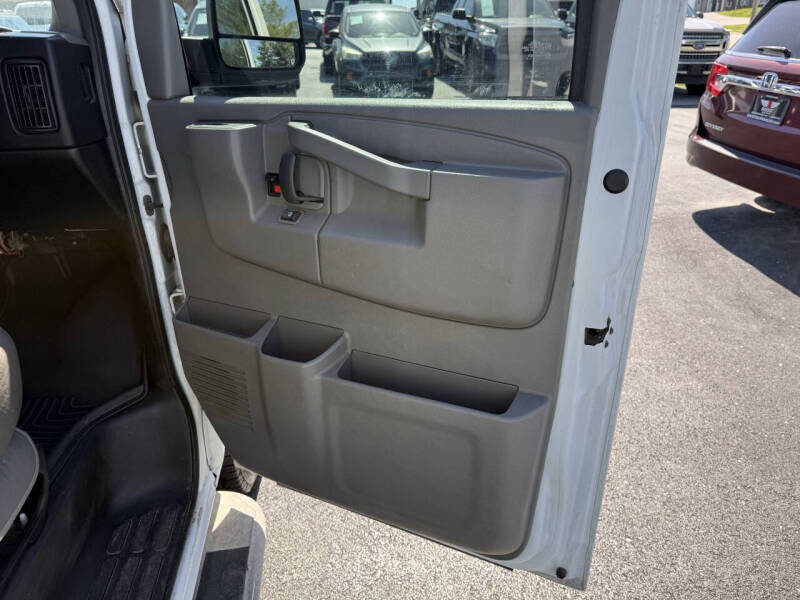 2018 Chevrolet Express 2500