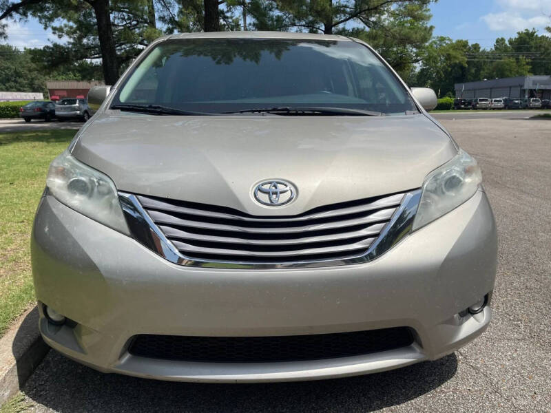 2015 Toyota Sienna