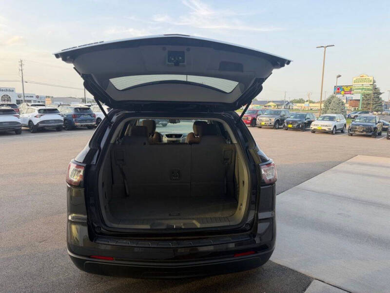 2017 Chevrolet Traverse LS