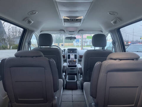 2010 Chrysler Town and Country Touring