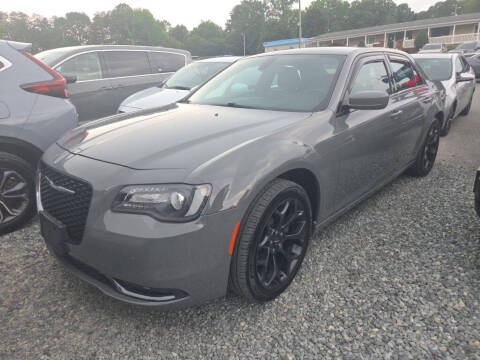 2019 Chrysler 300 S Photo
