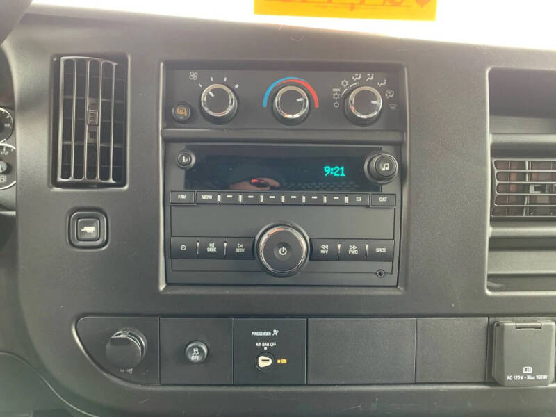 2024 GMC Savana 2500