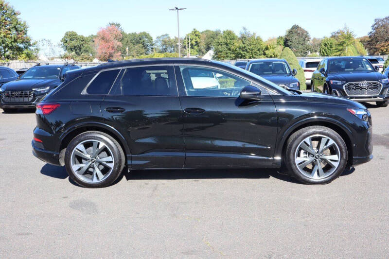 2024 Audi Q4 e-tron quattro Premium Plus 55