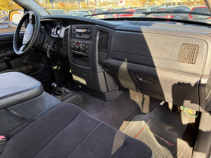 2004 Dodge Ram 1500 SLT