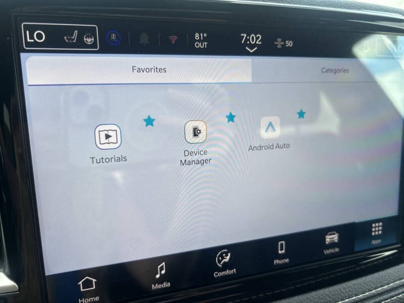 2026 Chrysler Pacifica Select