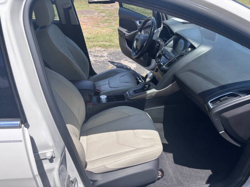 2017 Ford Focus Titanium
