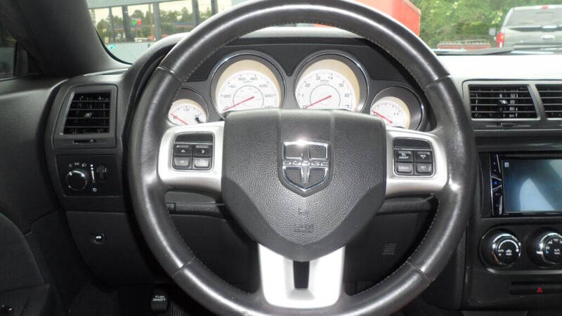 2014 Dodge Challenger SXT