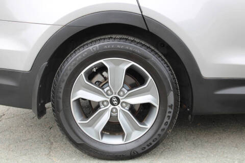 2016 Hyundai Santa Fe SE