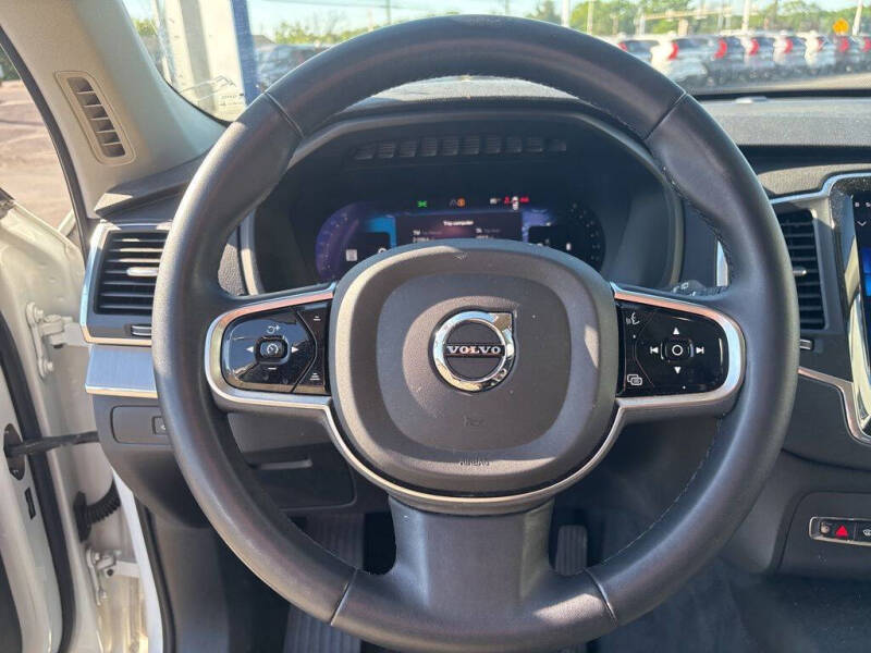2023 Volvo XC90 B5 Core