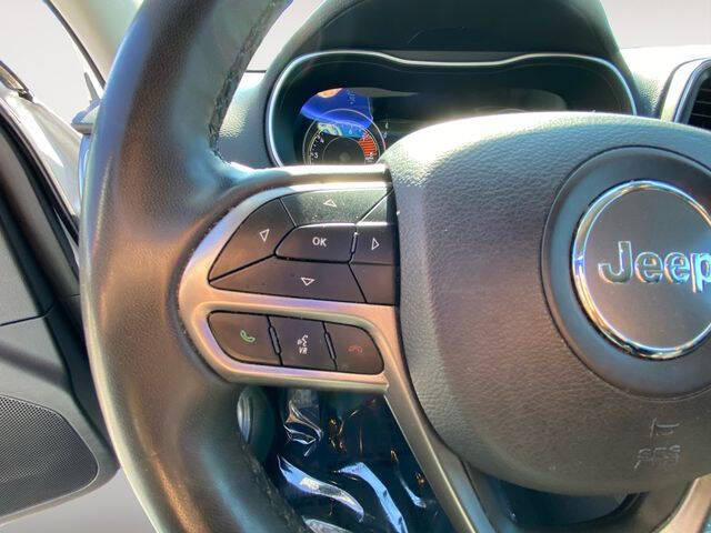 2022 Jeep Cherokee Latitude Lux