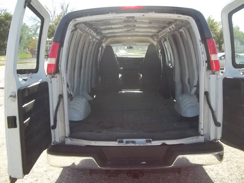 2017 Chevrolet Express 2500