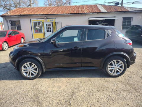 2015 Nissan JUKE SV