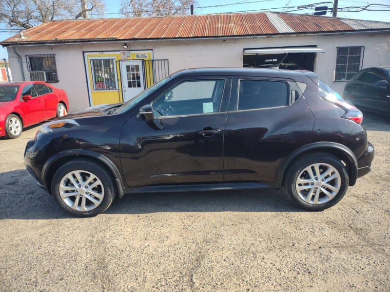 2015 Nissan JUKE SV