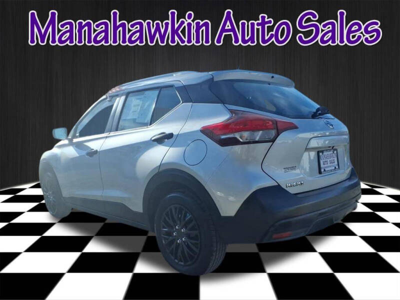 2019 Nissan Kicks S
