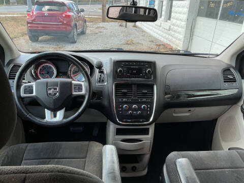 2013 Dodge Grand Caravan SE