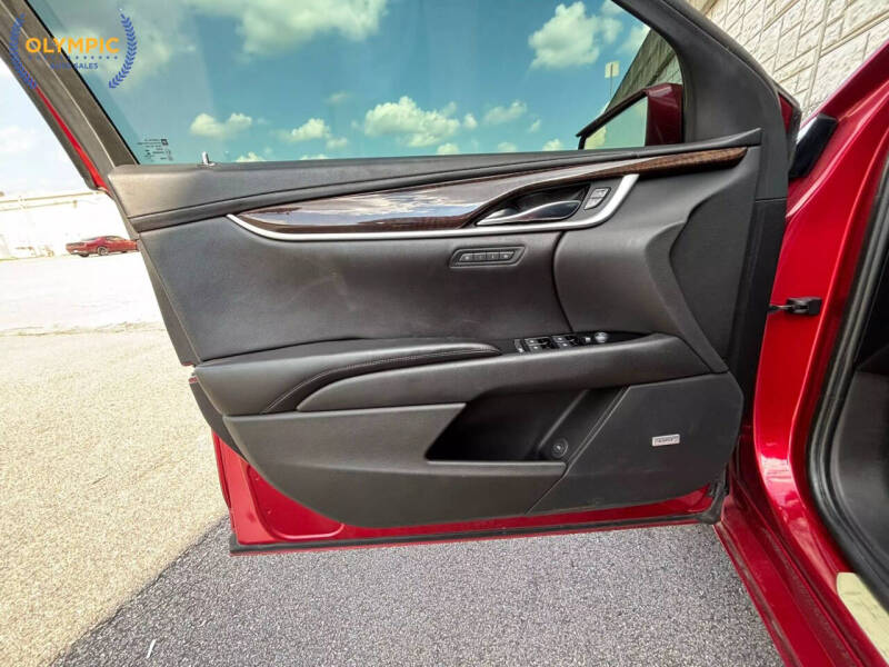 2013 Cadillac XTS Premium Collection