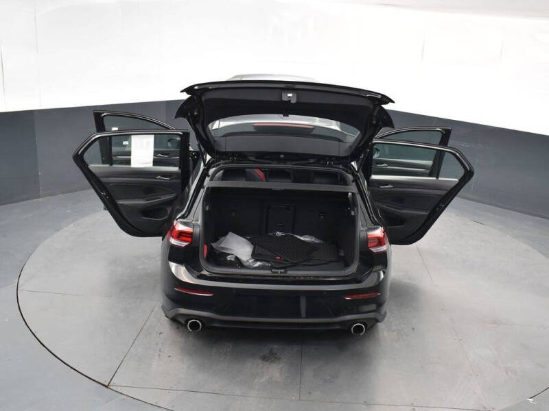 2025 Volkswagen Golf GTI SE