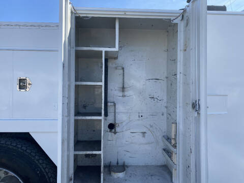 2002 Freightliner FL60