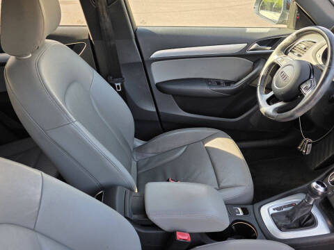 2016 Audi Q3 2.0T quattro Premium Plus