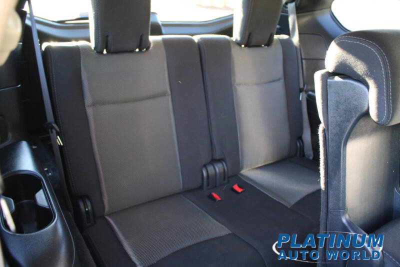 2019 Nissan Pathfinder S