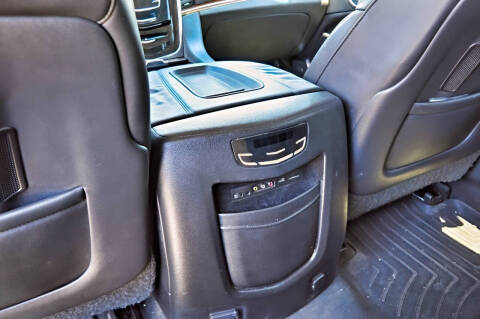 2015 Cadillac Escalade Luxury