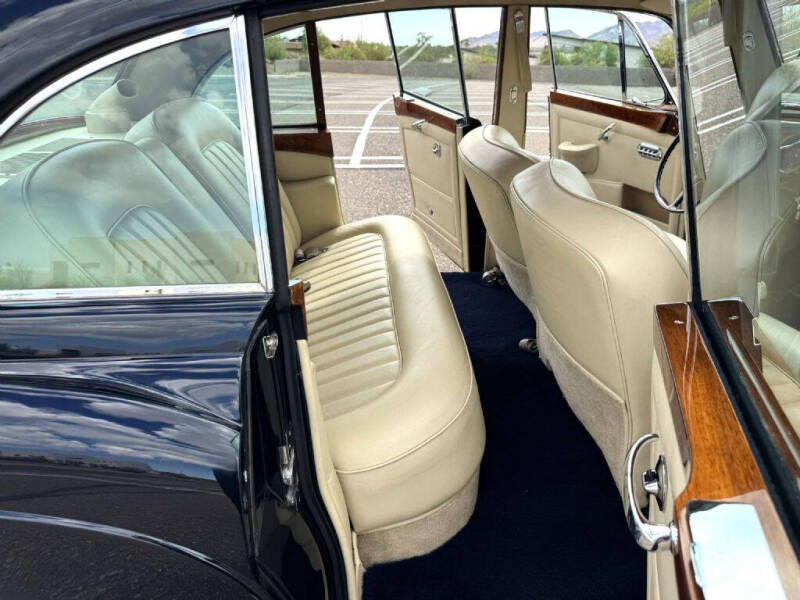 1965 Rolls-Royce Silver Cloud III Flying Spur