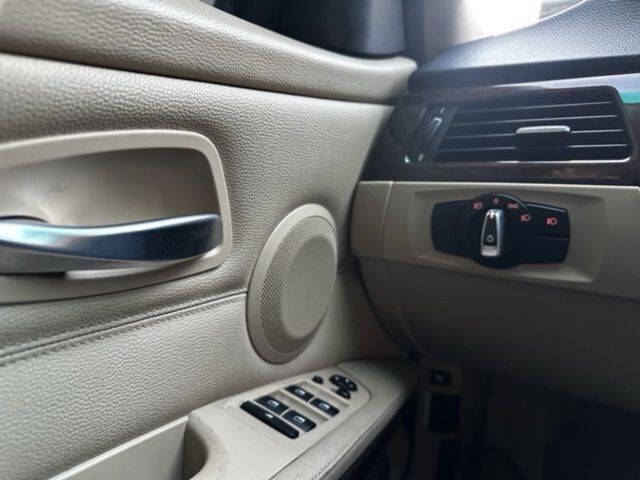 2011 BMW 3 Series 335i