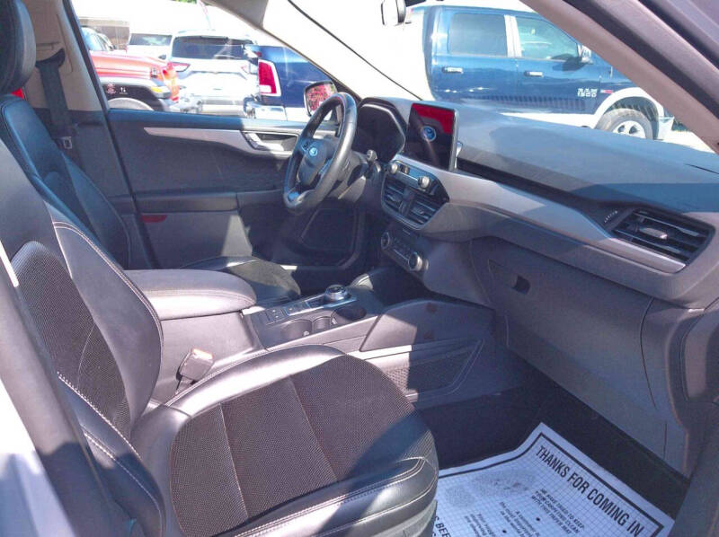 2020 Ford Escape SEL