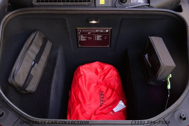 2025 Ferrari 296 GTS