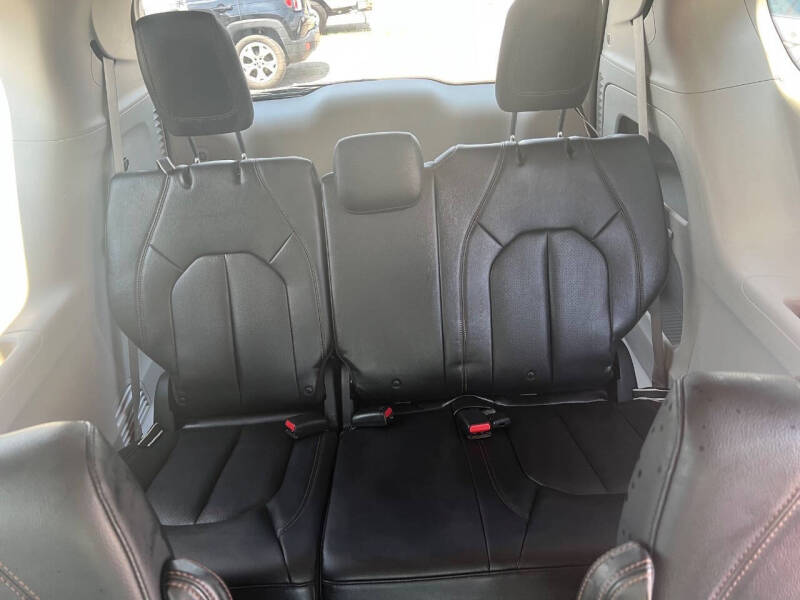 2018 Chrysler Pacifica Touring L Plus