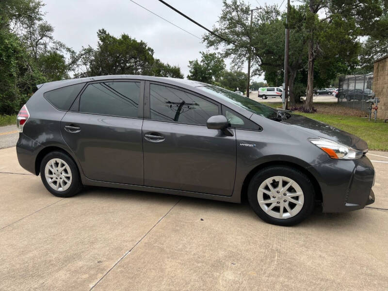 2015 Toyota Prius v Five