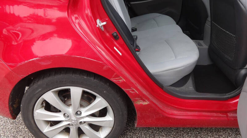 2013 Hyundai Accent SE