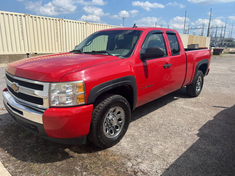 2010 Chevrolet Silverado 1500 for sale at Autoville in Bowling Green OH