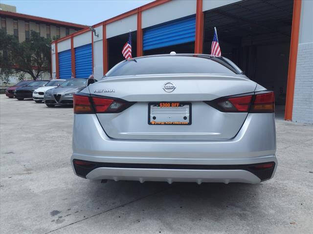 2020 Nissan Altima Sedan - $18,297