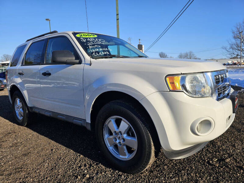 2009 Ford Escape for sale at CarNation Auto Group in Alliance OH