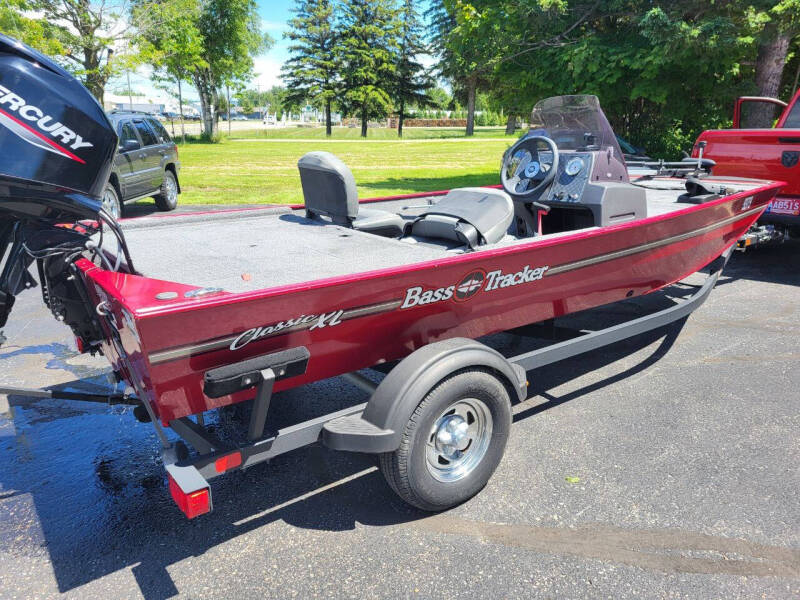 2024 Tracker Bass TRACKER XL