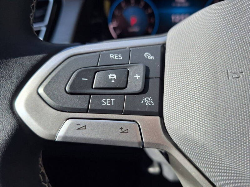 2026 Volkswagen Atlas Cross Sport SE