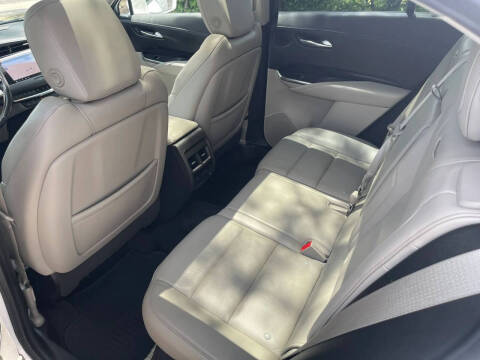 2019 Cadillac XT4 Premium Luxury
