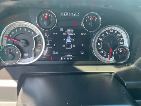 2017 RAM 1500 SLT