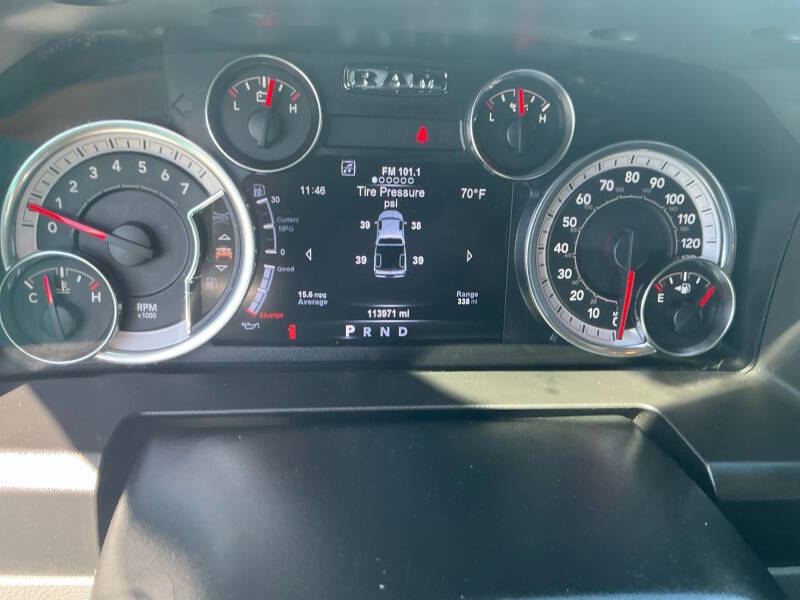 2017 RAM 1500 SLT