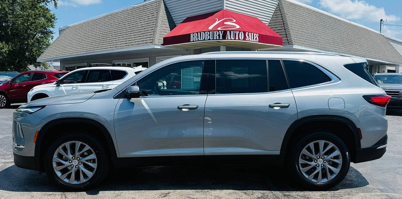 2025 Buick Enclave Gris (Moonstone Gray Metallic) SUV/Crossover Todo terreno 8 velocidades Automática