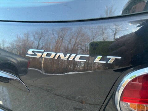 2016 Chevrolet Sonic LT Auto