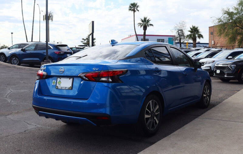 2023 Nissan Versa SV