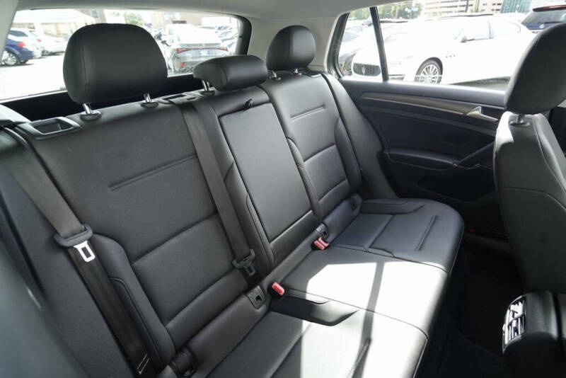 2019 Volkswagen e-Golf SEL Premium