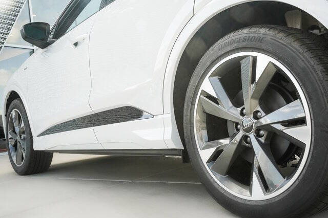 2024 Audi Q4 e-tron quattro Premium Plus 55