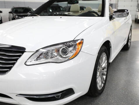 2013 Chrysler 200 Limited