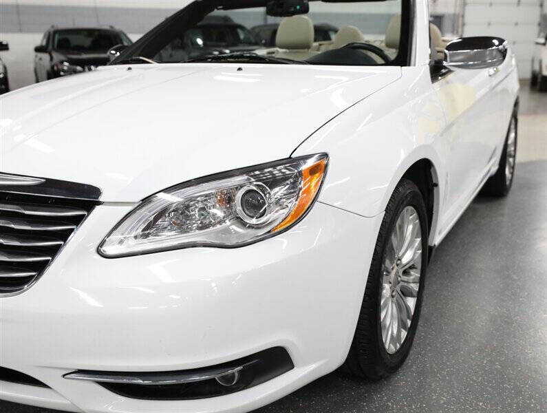 2013 Chrysler 200 Limited